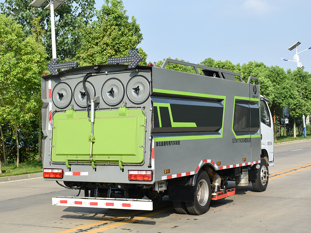 CLT5071TXCEQ6型吸塵車(chē)