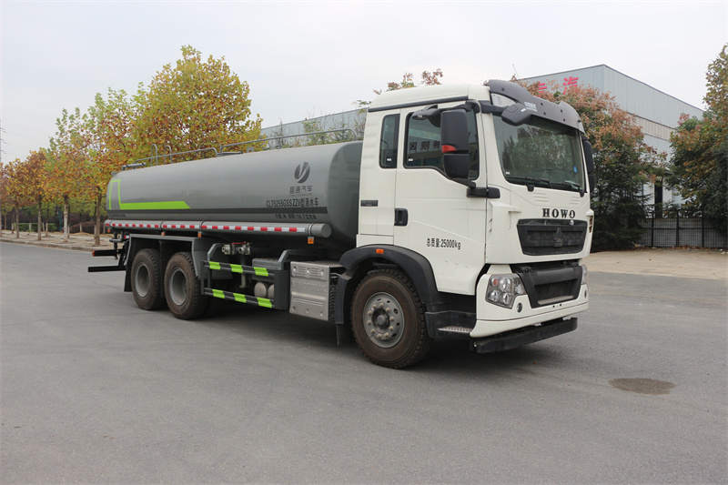 重汽豪沃20方灑水車(chē)