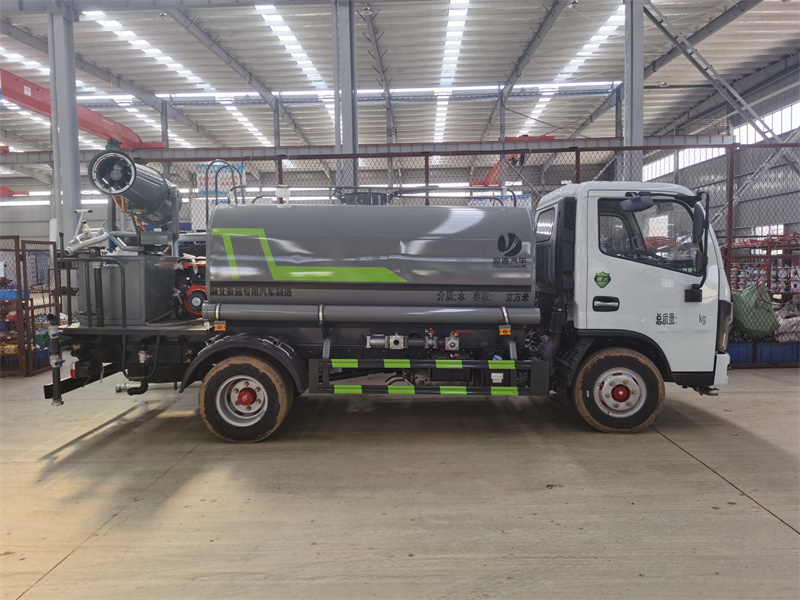 東風(fēng)5噸霧炮灑水車